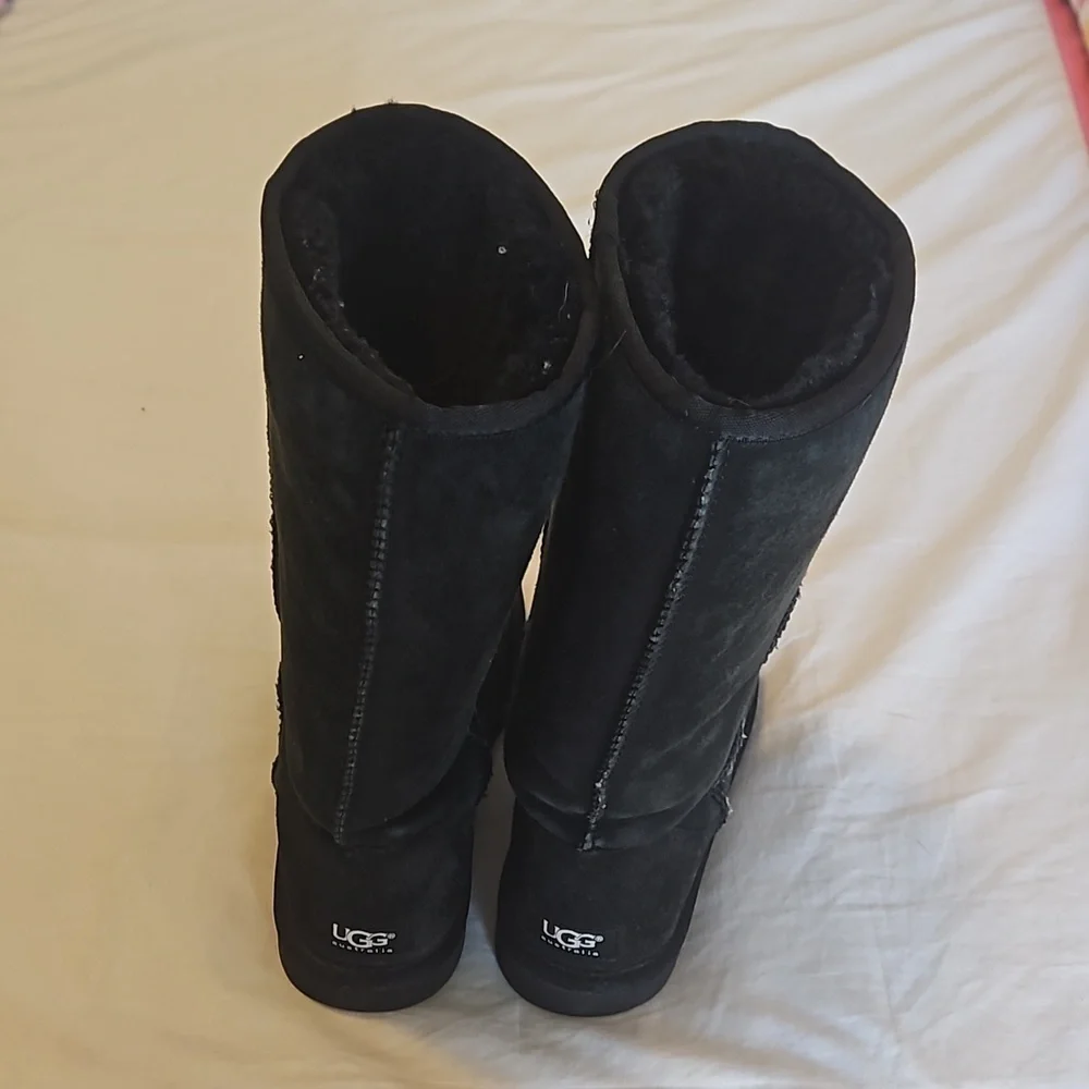 Black Classic Tall UGGS Size 7